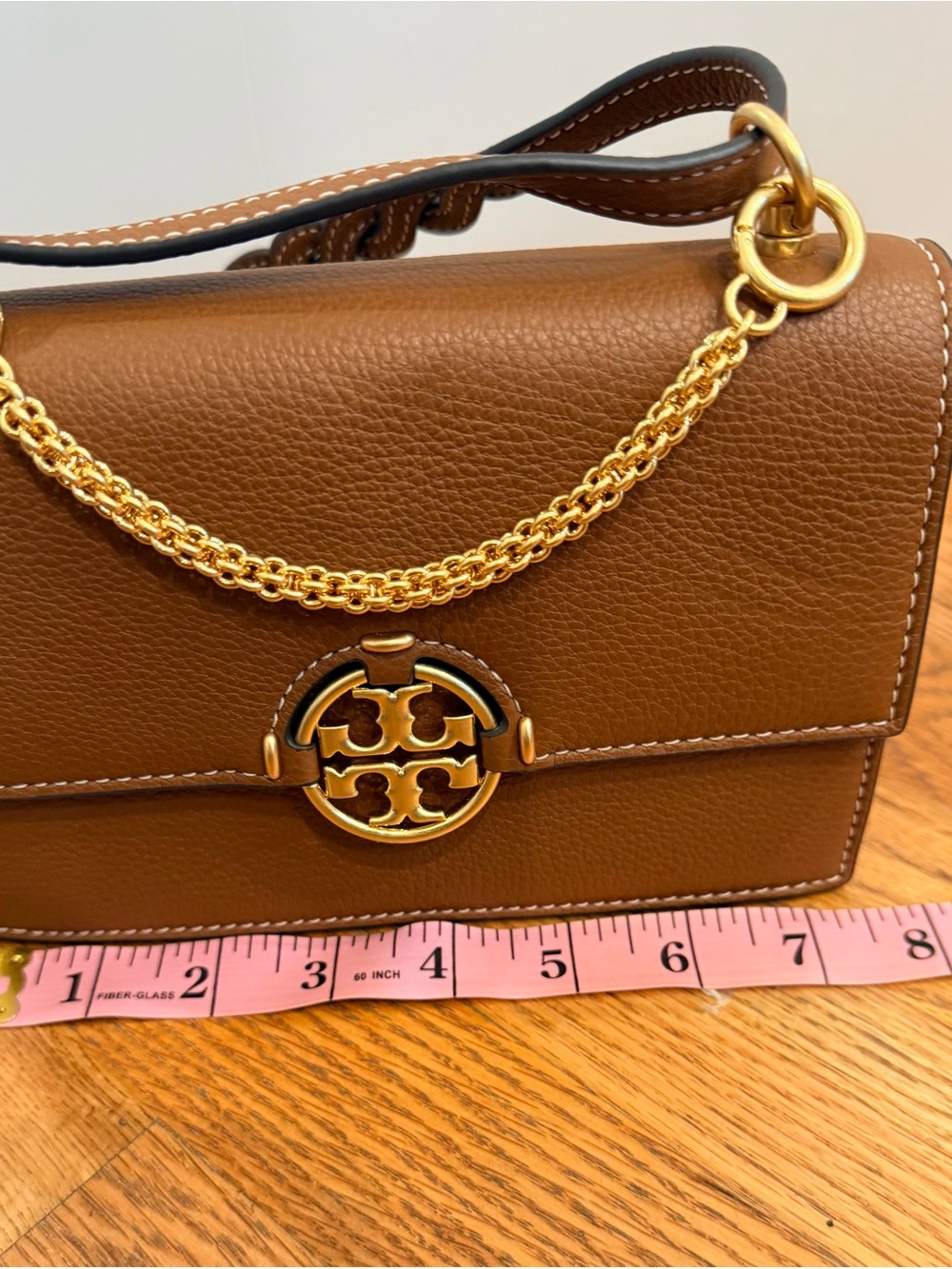 Tory Burch Miller Caramel Leather Crossbody with Gold Chain and Logo - Mini - Picture 4 of 8